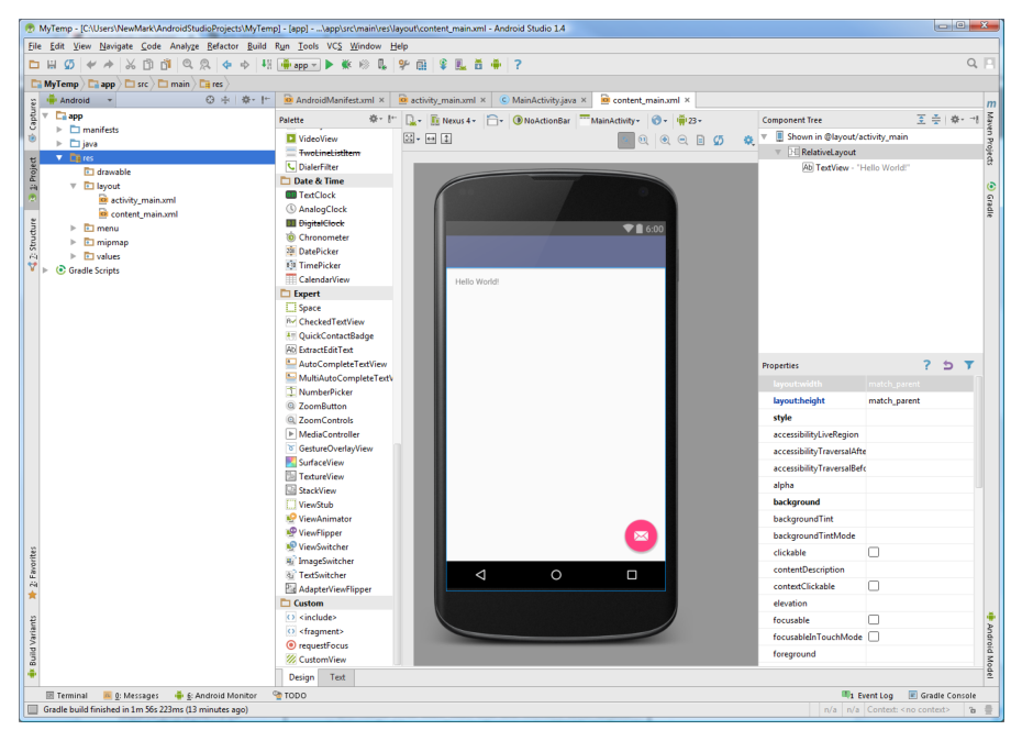 الشكل 7.18 عرض التصميم في Android Studio، يعرض TextView الافتراضي 'Hello World!'